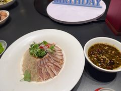 -艳阳天民俗村(公园路店)