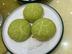 香兰焗金柚餐包-联邦酒楼