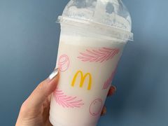 yeyeyeye-奶冻款-麦当劳(望京国际商业中心店)