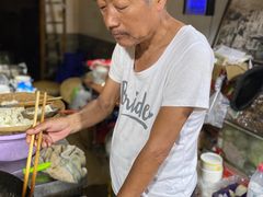 -仓桥直街臭豆腐