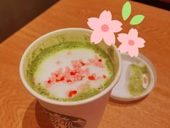 樱花草莓茶拿铁-星巴克(武汉保利时代)