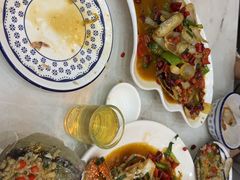 -覃记海鲜美食餐厅