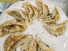 -穿越时尚餐厅(英武中路店)