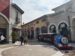 -佛罗伦萨小镇广佛名品奥特莱斯(疏港路店)