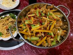 干锅牛蛙-馋嘴蛙火锅