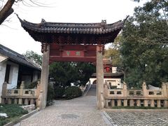 -汇龙潭