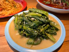 -先启半步颠小酒馆(虹桥龙湖天街店)