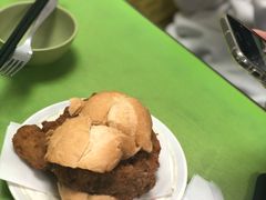 猪扒包-胜利茶餐室