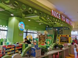 -乐多星球潮玩中心(沈阳嘉里城店)