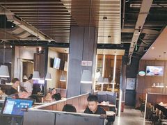 -胖哥俩肉蟹煲(石家庄长安万达店)