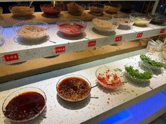 自助调料区-佰人王串串香(南通路店)