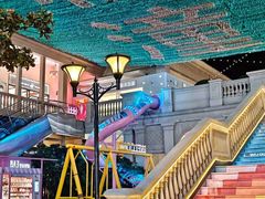 -王府井奥莱临潼小镇(临潼店)