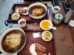 -百年老字号·观振兴蟹黄面·三虾面·苏式面(观前街富仁坊巷店)