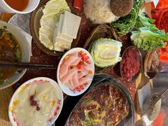 -赵美丽·重庆社区火锅·直营店(火车东站·中豪国际店)