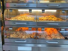 面包甜点陈列柜-椰香超级饼屋