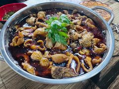 -肥肠鸡冷锅串串(广元利州广场店)