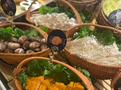 -一绪に寿喜烧(荟聚店)