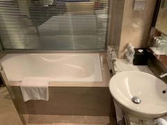 -上海龙之梦万丽酒店