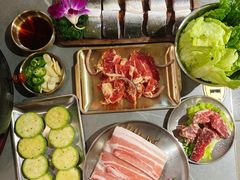 -围炉肉舍丹东海鲜烤肉·烤活鳗(步行街店)