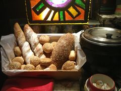 餐前面包-五洲皇冠巴西烤肉餐厅