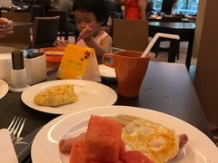 -广州天河希尔顿酒店