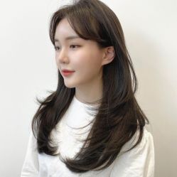 -变画·发型STUDIO