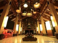 -岘港皇冠假日酒店