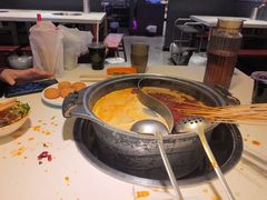 -钢管厂五区小郡肝串串香(蜀都万达店)