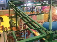 -超人空间竞技场·轰趴团建蹦床主题公园