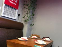 卡座-周鱼小馆石锅酸菜鱼(活力汇店)