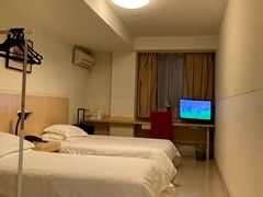 -锦江之星(广州海珠江泰路地铁站店)