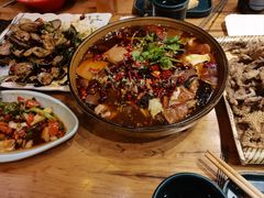 -小俩口烧烤东北菜(双井店)