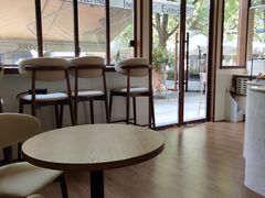 -VERIE BAKEHOUSE