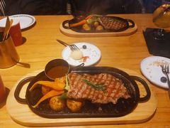 铁板火焰牛扒-候鸟等风来·精致西厨(万科第五城店)