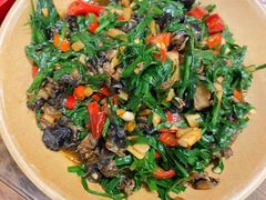 -黄泥岗·地道湖北菜(奥特莱斯店)