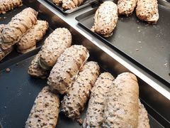 -HOT CRUSH趁热集合·现烤面包(上海环球港店)