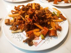 -乔家小院•非遗驴肉•本地小海鲜(滨河路店)