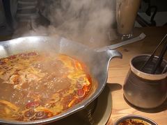 -湊湊火锅·茶憩(杭州湖滨银泰in77店)
