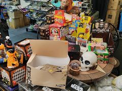 -seed station 中古玩具店(北投购物店)