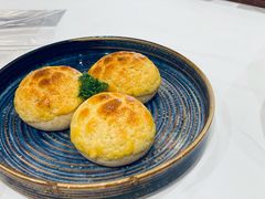 酥皮叉烧包-白天鹅宾馆-宏图府餐厅