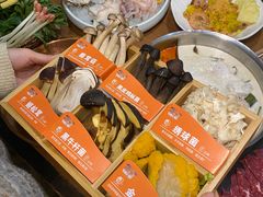 -樾餐厅泰式海鲜火锅(民歌湖店)