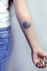 -Black Tattoo Studio