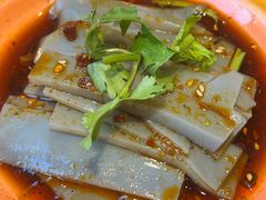 -勺子米线·云南传统小吃市集(四方街店)