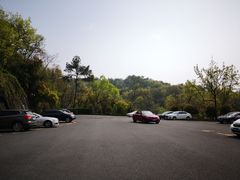 -西湖华北饭店-停车场