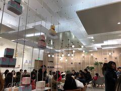 大堂-奈雪的茶(市百一店)