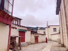 -噶丹松赞林寺