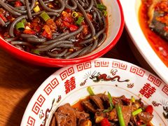 -湖南人家湘菜馆(镇江路店)