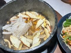 -芸山季·云南野生菌火锅(人民广场来福士店)