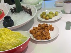 -洪氏嗨捞·广东猪肚鸡·椰子鸡火锅(西咸万象城店)