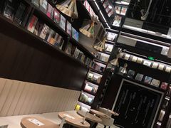 -钟书阁(群光广场店)